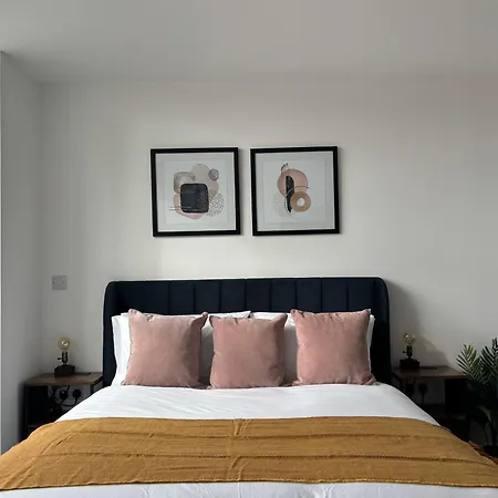 Manchester Apt, Free Parking, Business, Couples & Families Exterior foto